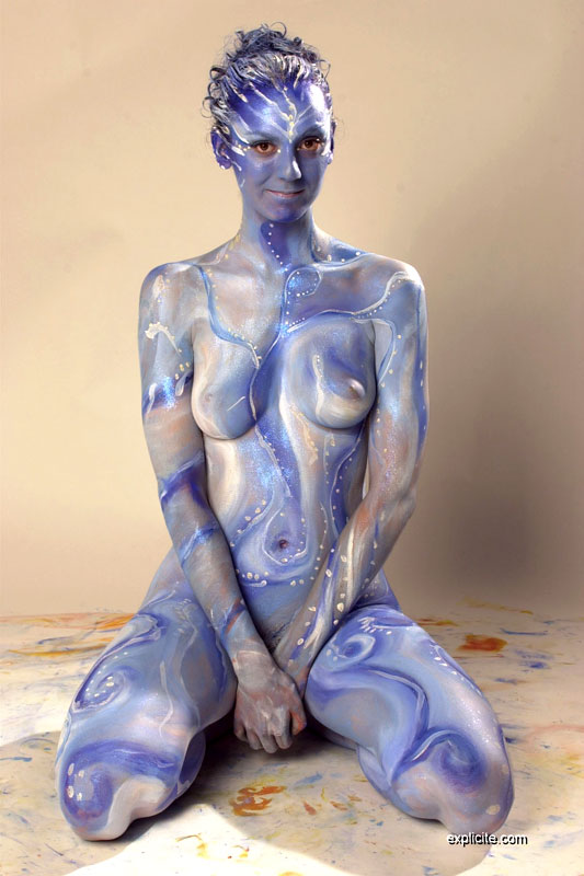 explicite-art/103-beautiful_bodypainting_session_spread_pee/8.jpg